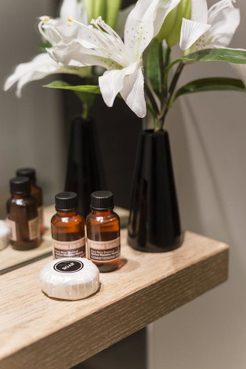 Complete Host 50 Claremont St Apartments - Whitsundays Accommodation 9