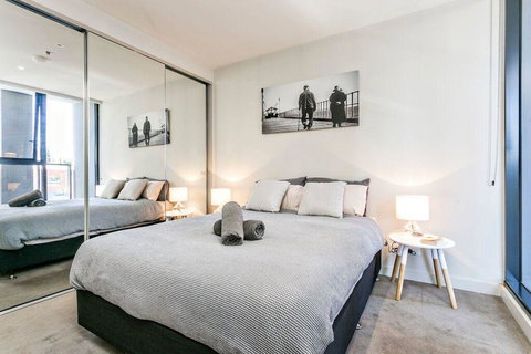 Complete Host 50 Claremont St Apartments - Whitsundays Accommodation 18