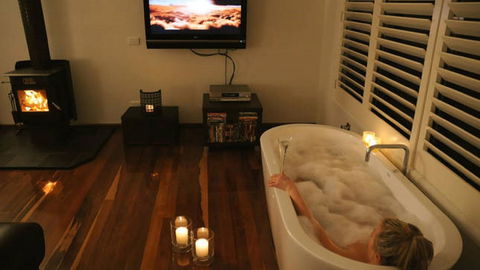 Chestnut Daylesford - Whitsundays Accommodation 6