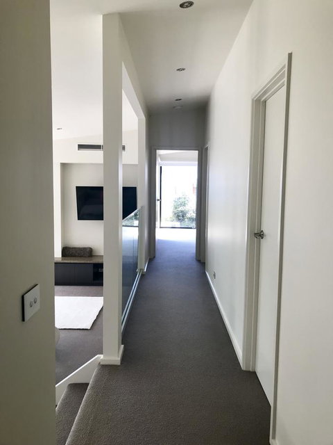 Lorne Sea View Terrace House - Whitsundays Accommodation 24