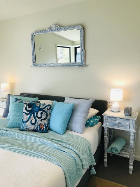 Lorne Sea View Terrace House - Whitsundays Accommodation 4