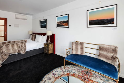 Daylesford Art Motel - Whitsundays Accommodation 16