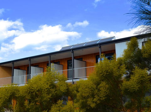 Mansfield Apartments - Whitsundays Accommodation 2