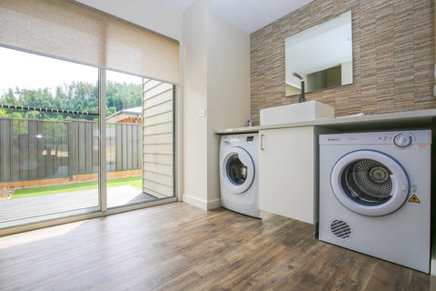 Amber Mist Villa Two - Whitsundays Accommodation 13