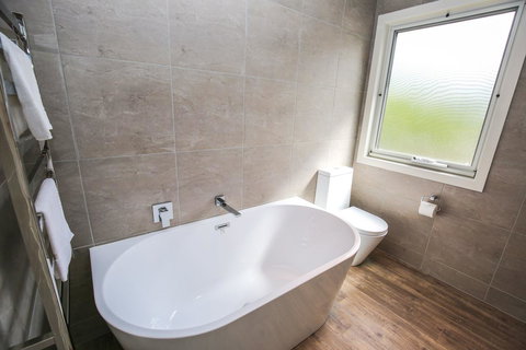 Amber Mist Villa Two - Whitsundays Accommodation 2