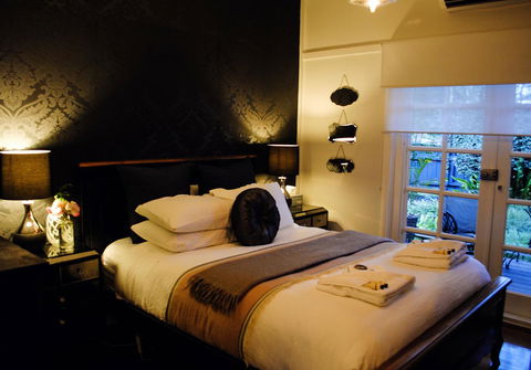 Bed Of Roses - Whitsundays Accommodation 19