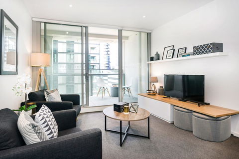 Stylish Apartment+Netflix - Whitsundays Accommodation 15