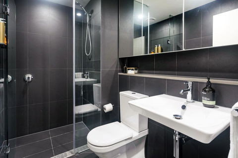 Stylish Apartment+Netflix - Whitsundays Accommodation 18