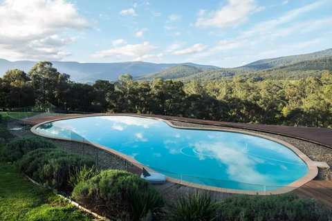 Kangaroo Manor - Whitsundays Accommodation 27