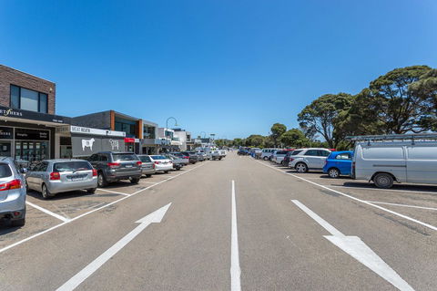 Blairgowrie Apartment 2 - On The Beach - Whitsundays Accommodation 9