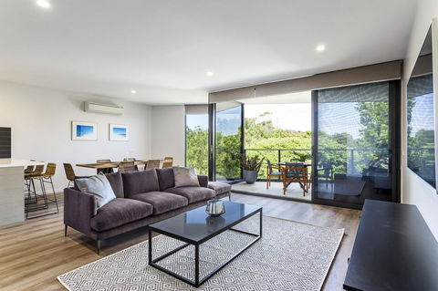 Blairgowrie Apartment 2 - On The Beach - Whitsundays Accommodation 0