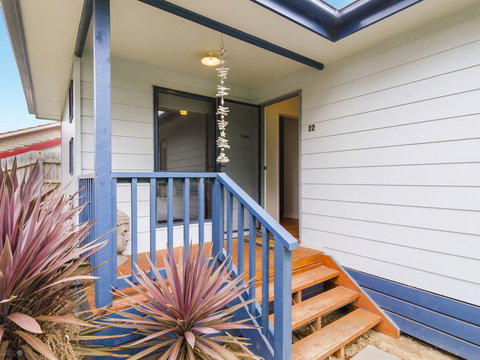 Demure Charm - Whitsundays Accommodation 0