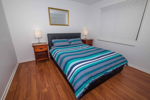 Demure Charm - Whitsundays Accommodation 12