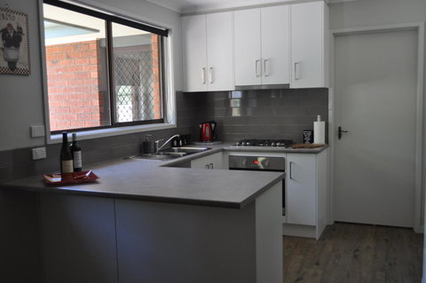 Juliet House - Whitsundays Accommodation 7