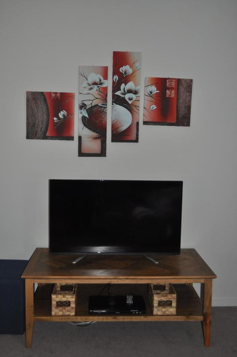 Juliet House - Whitsundays Accommodation 6