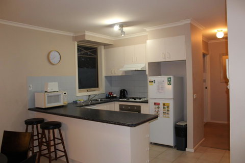 Australian Home Away @ Box Hill 2 Bedroom - Whitsundays Accommodation 7