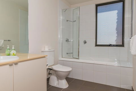 1 Sunset Place - Whitsundays Accommodation 15