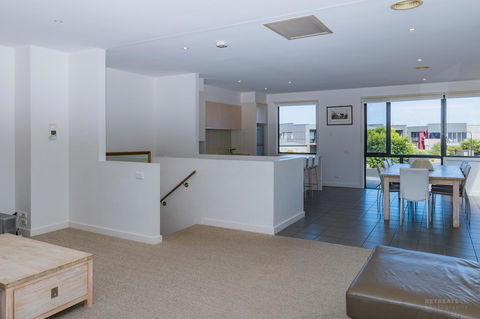 1 Sunset Place - Whitsundays Accommodation 8