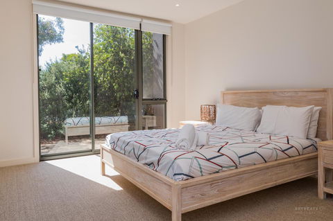 1 Sunset Place - Whitsundays Accommodation 12