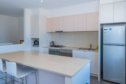 1 Sunset Place - Whitsundays Accommodation 7