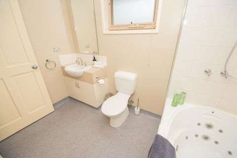 The Pitch - Whitsundays Accommodation 20