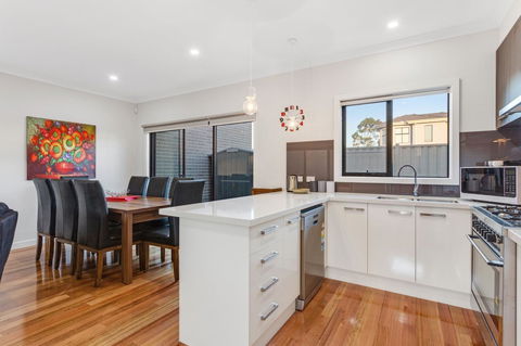 Biggs Villas Melbourne - Whitsundays Accommodation 21