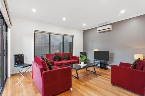 Biggs Villas Melbourne - Whitsundays Accommodation 3