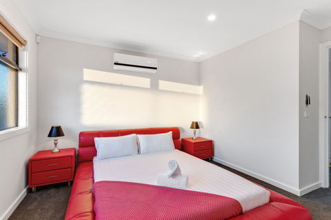 Biggs Villas Melbourne - Whitsundays Accommodation 4
