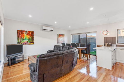 Biggs Villas Melbourne - Whitsundays Accommodation 25
