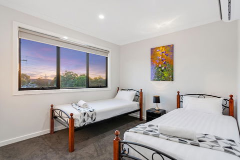 Biggs Villas Melbourne - Whitsundays Accommodation 29