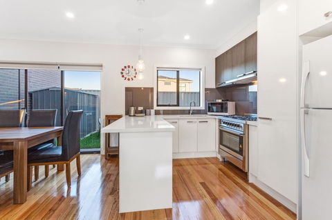 Biggs Villas Melbourne - Whitsundays Accommodation 26