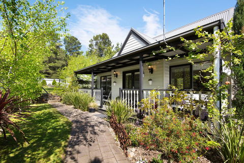 Cottage 4A - Whitsundays Accommodation 5