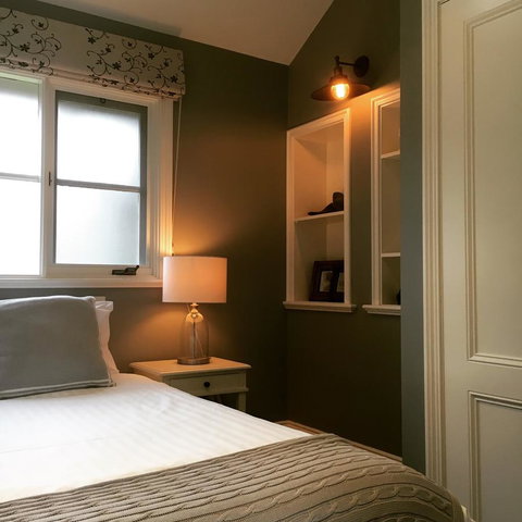 Oak Tree Lodge - Whitsundays Accommodation 1