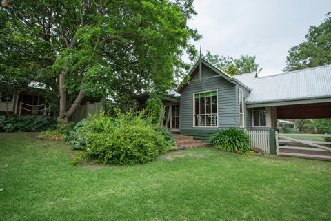 Oak Tree Lodge - Whitsundays Accommodation 18