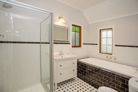 Oak Tree Lodge - Whitsundays Accommodation 36