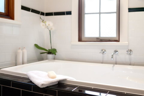 Oak Tree Lodge - Whitsundays Accommodation 4