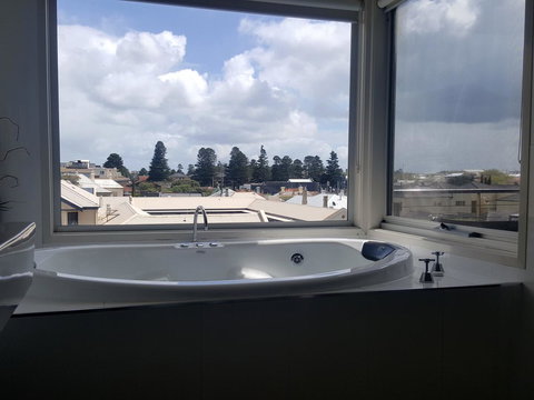 104 On Merri Apartments - Whitsundays Accommodation 22