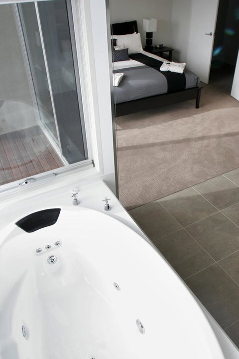 104 On Merri Apartments - Whitsundays Accommodation 2