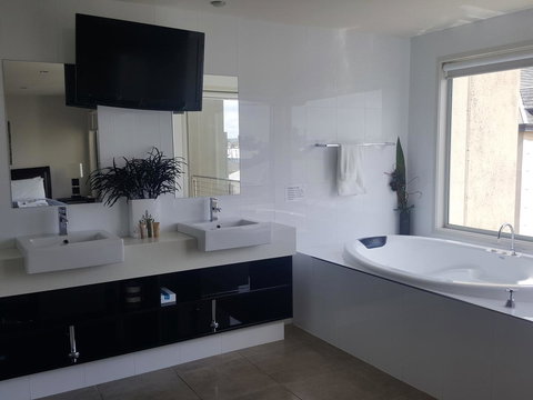 104 On Merri Apartments - Whitsundays Accommodation 19