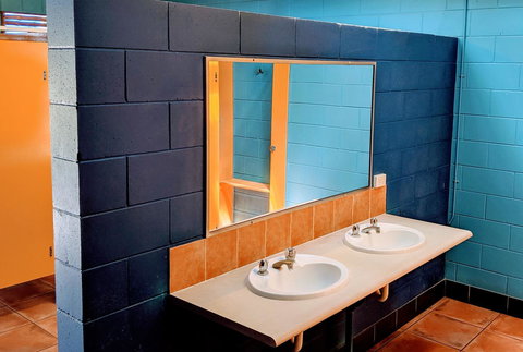 Cool Bananas Backpackers - Whitsundays Accommodation 12