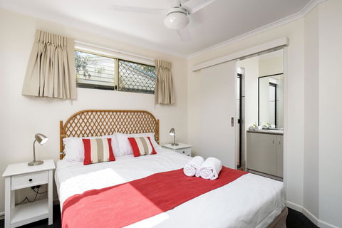 Rainbow Getaway Holiday Apartments - Whitsundays Accommodation 5