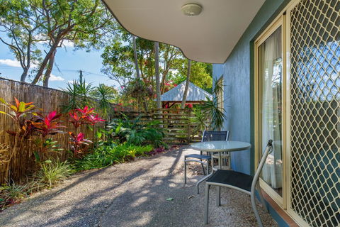 Rainbow Getaway Holiday Apartments - Whitsundays Accommodation 7