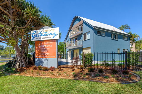 Rainbow Getaway Holiday Apartments - Whitsundays Accommodation 1