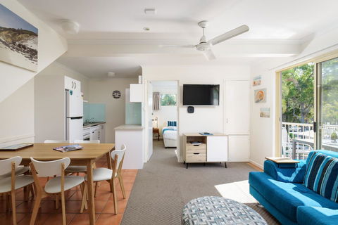 Rainbow Getaway Holiday Apartments - Whitsundays Accommodation 4