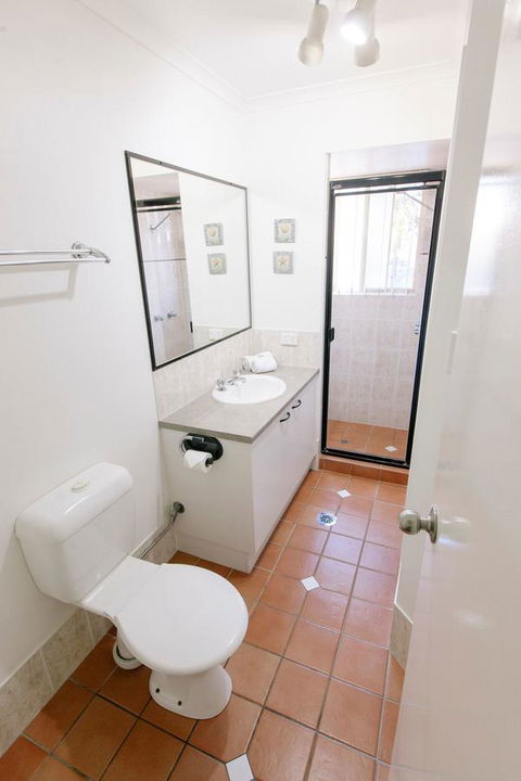 Rainbow Getaway Holiday Apartments - Whitsundays Accommodation 28