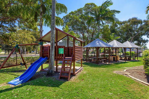 Rainbow Getaway Holiday Apartments - Whitsundays Accommodation 15