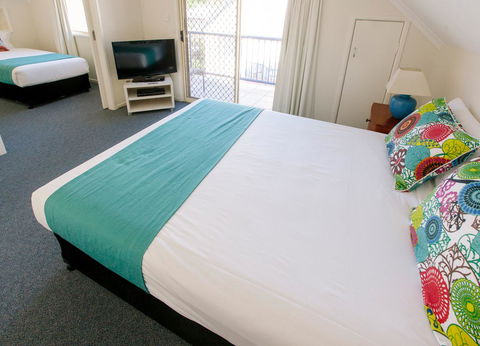 Rainbow Getaway Holiday Apartments - Whitsundays Accommodation 23
