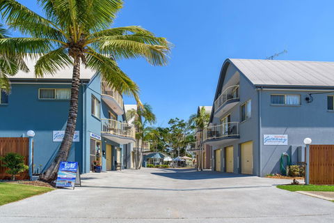 Rainbow Getaway Holiday Apartments - Whitsundays Accommodation 16