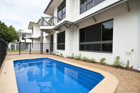 Woodville Beach Townhouse 6 - Whitsundays Accommodation 5