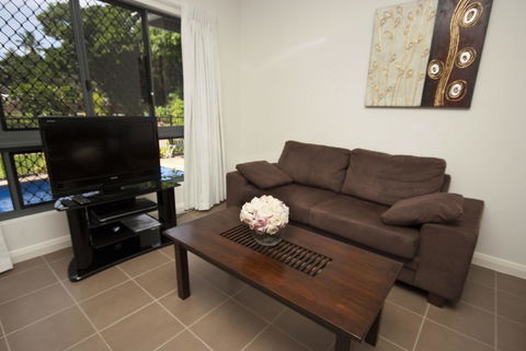 Woodville Beach Townhouse 6 - Whitsundays Accommodation 11